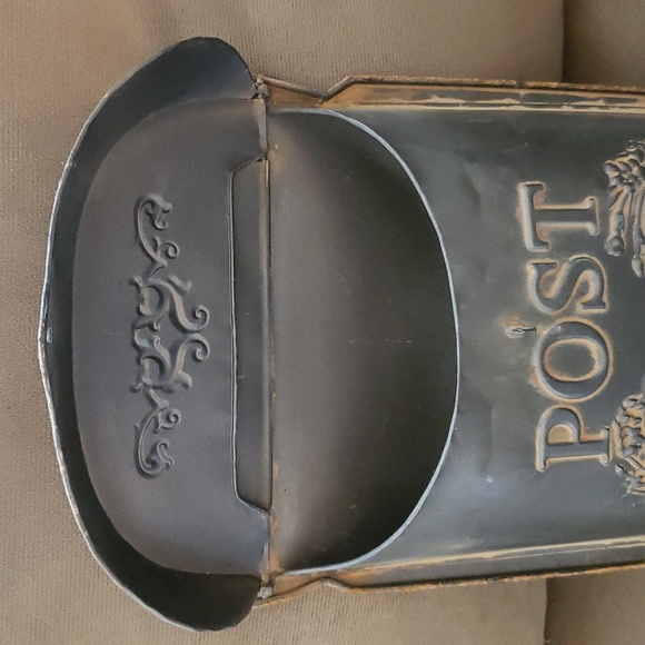 Replica Antique Mailbox Metal with patina see pictures for size - Picture 9 of 9